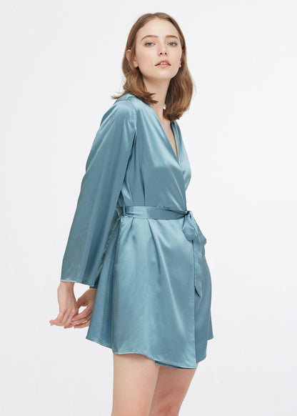 22 Momme Loose Collarless Silk Robe