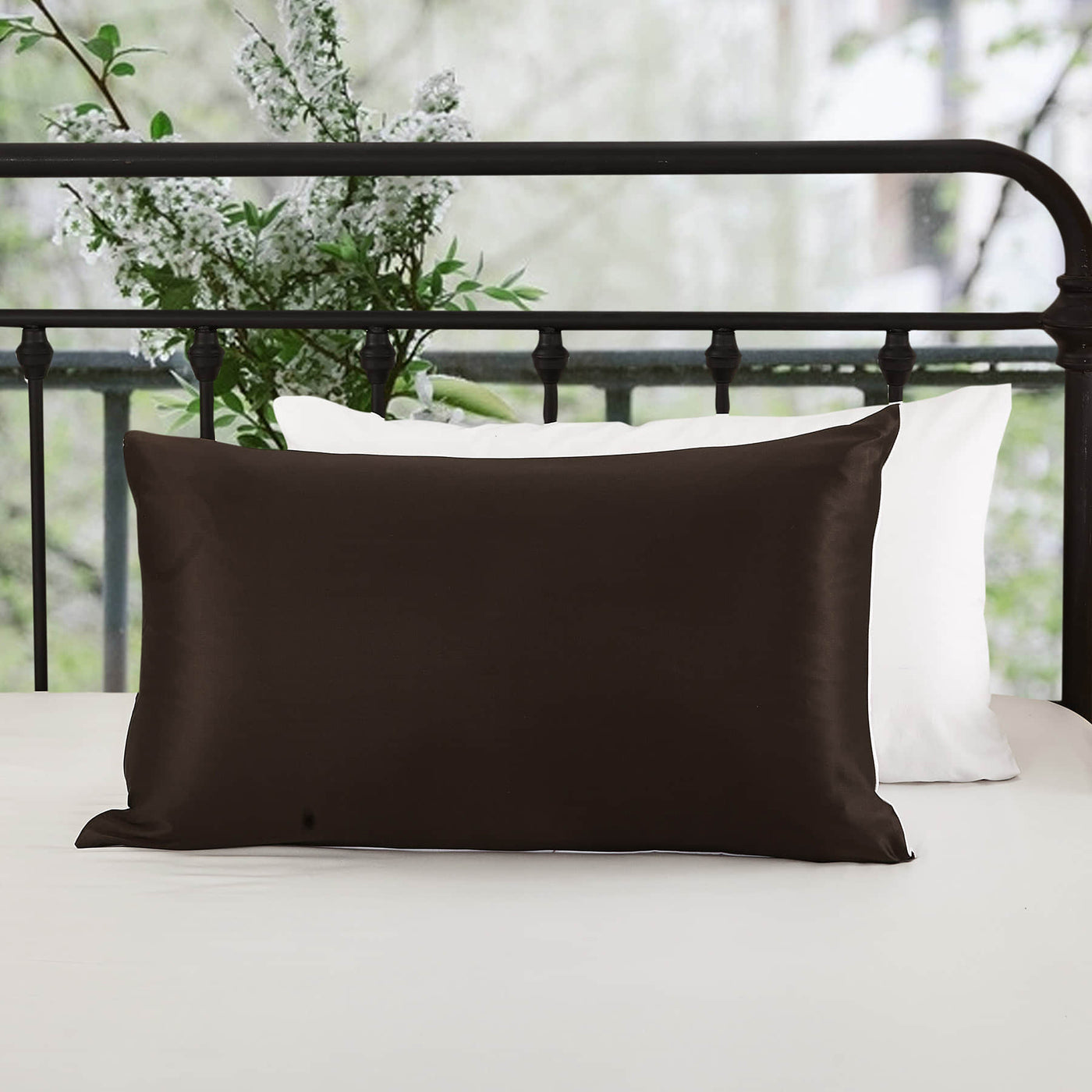 19 Momme Silk Pillowcase With Cotton Underside And Hidden Zipper Chocolate