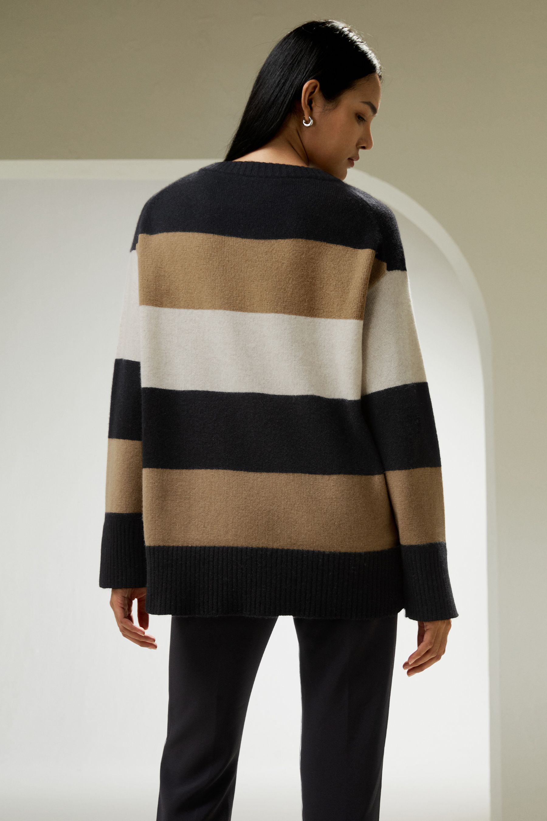 #color_Black & Camel & Beige