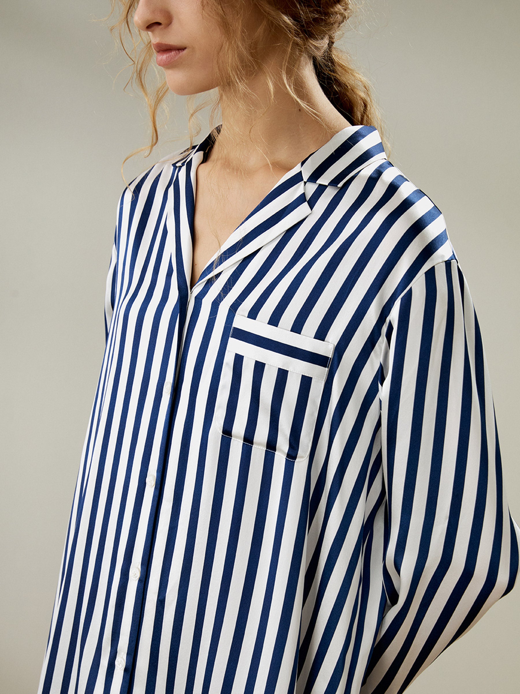 #color_blue-white-pinstripes