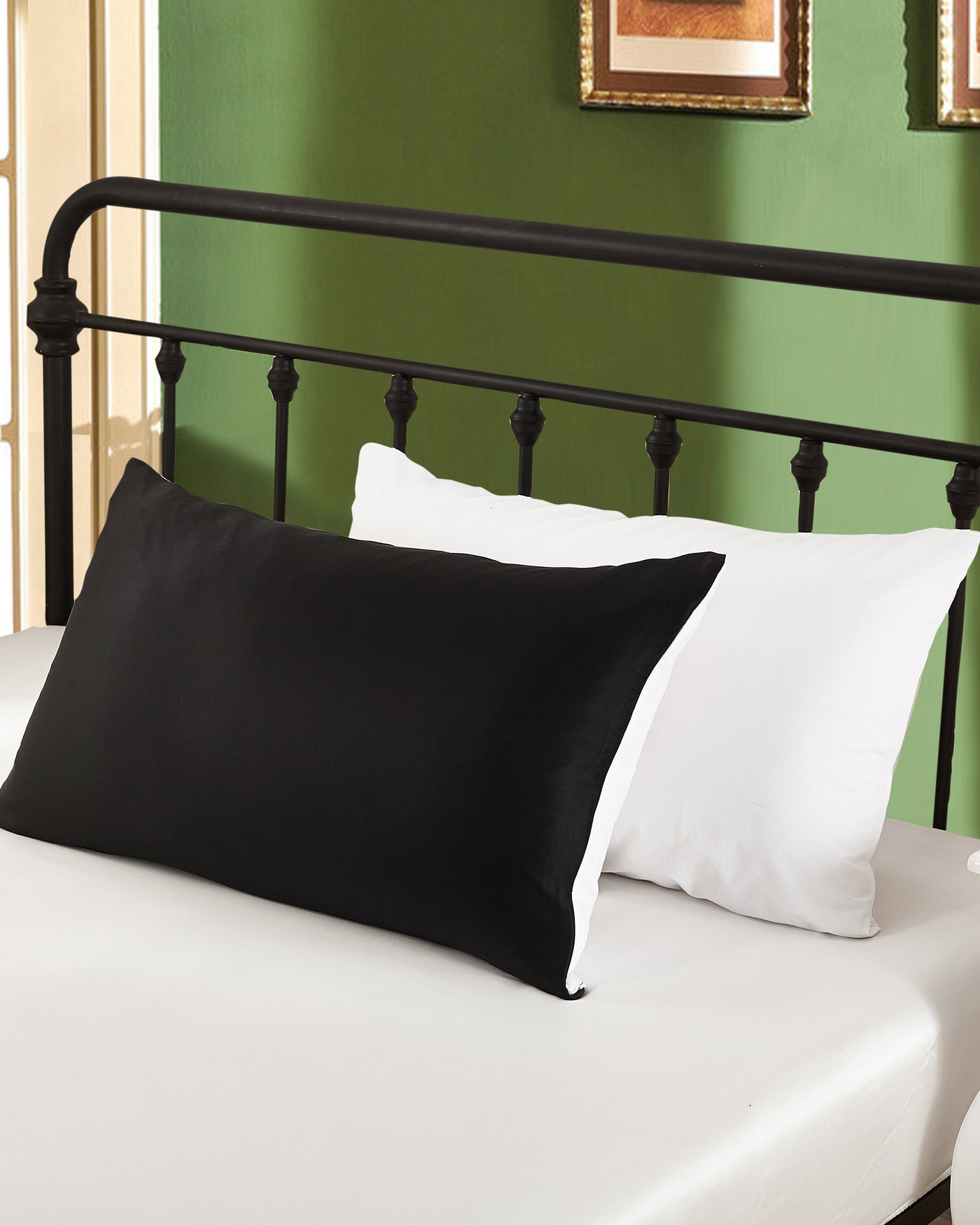 19 Momme Silk Pillowcase With Cotton Underside And Hidden Zipper Black