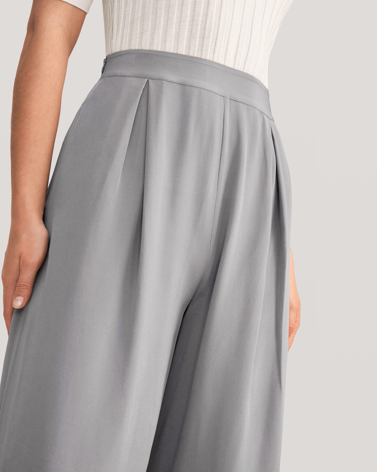 Smooth Silk Wide Leg Cropped Pants