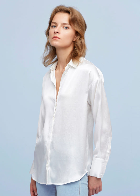 Chic and Relaxed Fit silk shirt White
